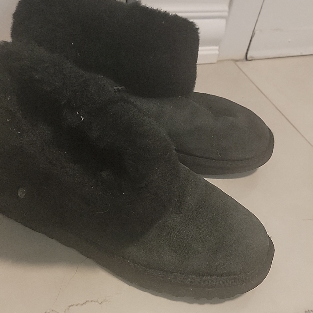 Uggs Black womens boots